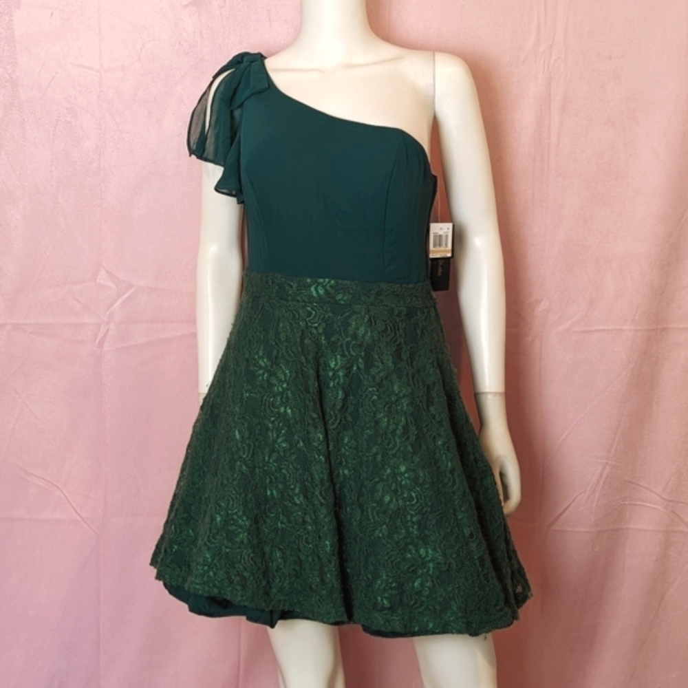 City Studio Emerald Green One Shoulder Fit and Flare Mini Lace Formal Dress 7 - Picture 1 of 7